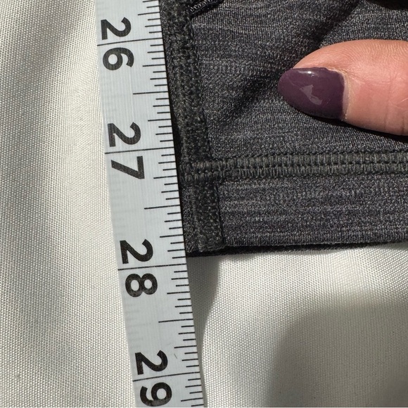 Lululemon Rain-On Train-On Tights 28” (Flawed, See Photos) Grey Size 6 - Picture 9 of 11